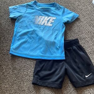 Nike toddler set